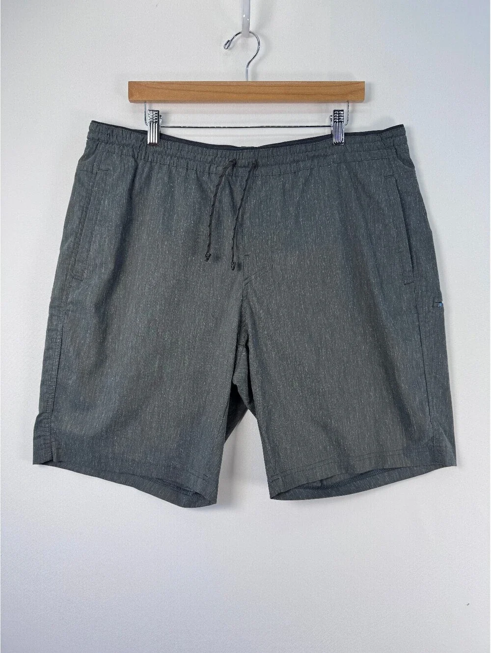 Kuhl Getaway Shorts Men's XL Gray Hemp Blend Athletic Hiking Gorpcore Outdoor